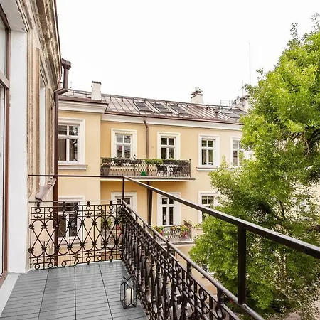 #Stayhere - Authentic & Luxurious 2Bdr Heart Of Old Town Vilnius