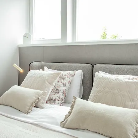 #Stayhere - Authentic & Luxurious 2Bdr Heart Of Old Town Apartment