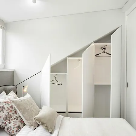 #Stayhere - Authentic & Luxurious 2Bdr Heart Of Old Town Vilnius